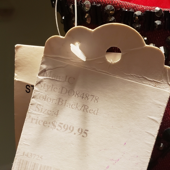 Prom/homecoming gown - Picture 3 of 7